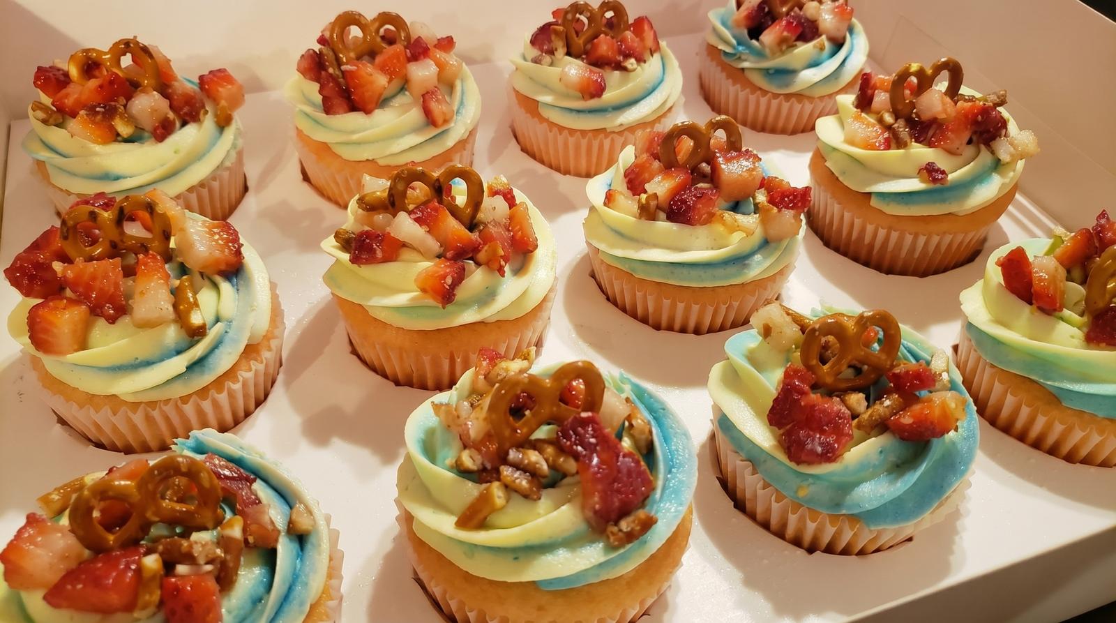 Dirty Dozens cupcakes